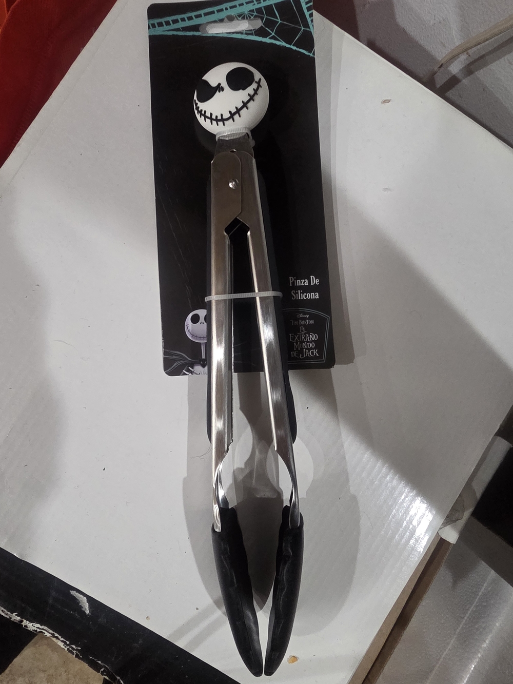 Silicone-Tipped Kitchen Tongs in Black - The Nightmare Before Christmas Design